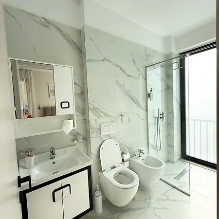 Hotel Blanc Shëngjin